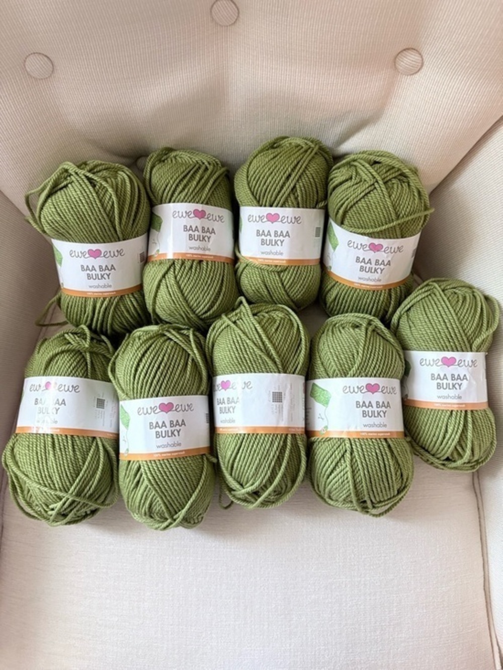Ewe Ewe Baa Baa Bulky Merino Pistachio Green 9 Skeins Same Dye Lot